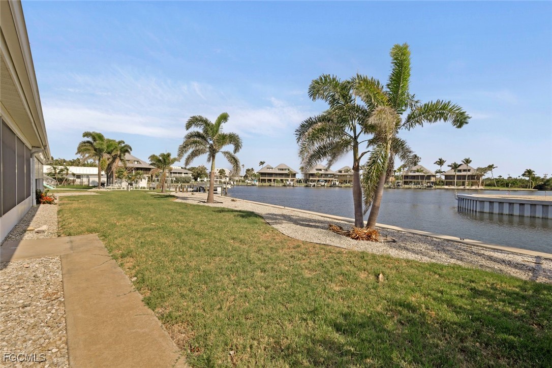 2 Bed Waterfront Home for Sale in Bokeelia, photo 32