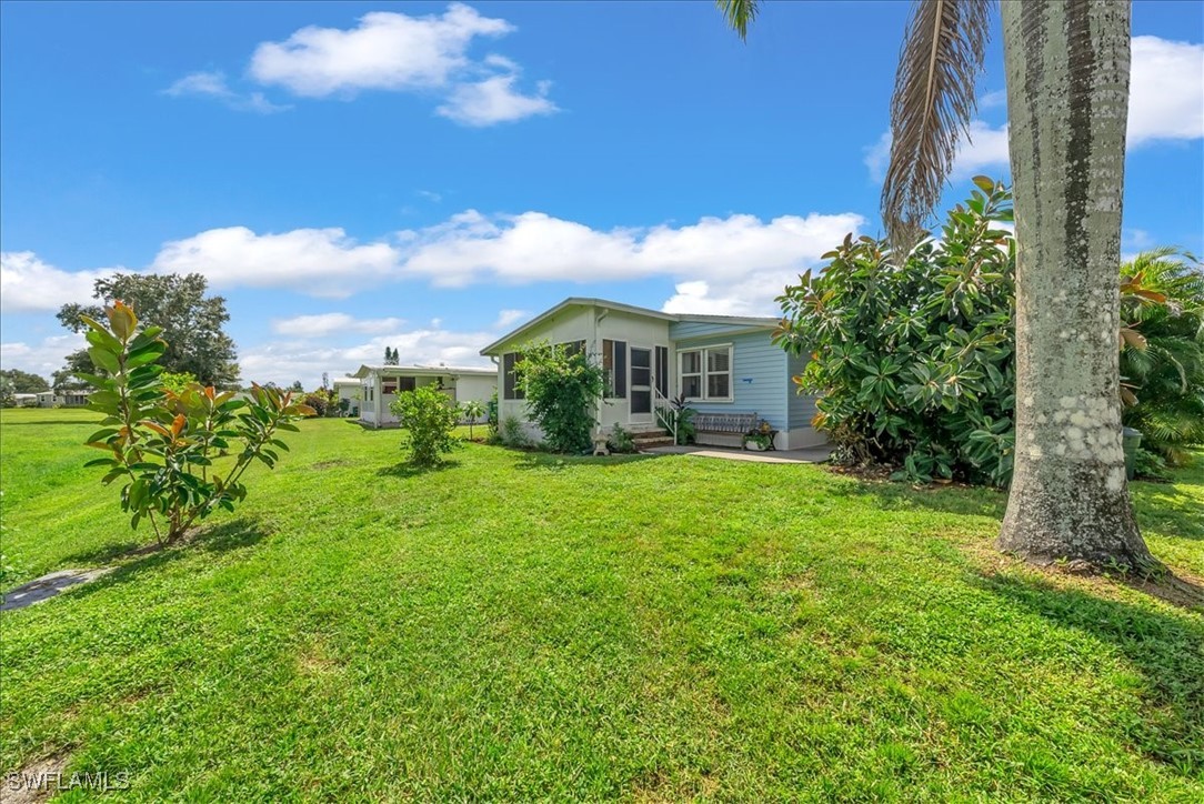 2 Bed ManufacturedHome for Sale in Naples, photo 32