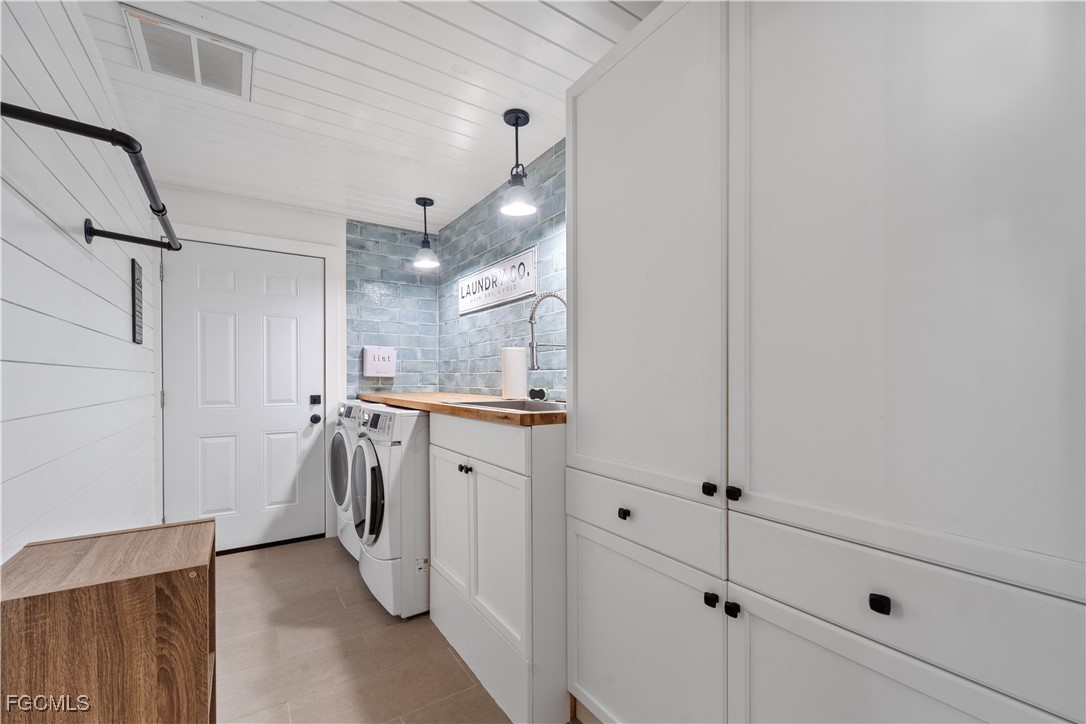2 Bed SingleFamilyResidence for Sale in South Pointe, FL — photo 32