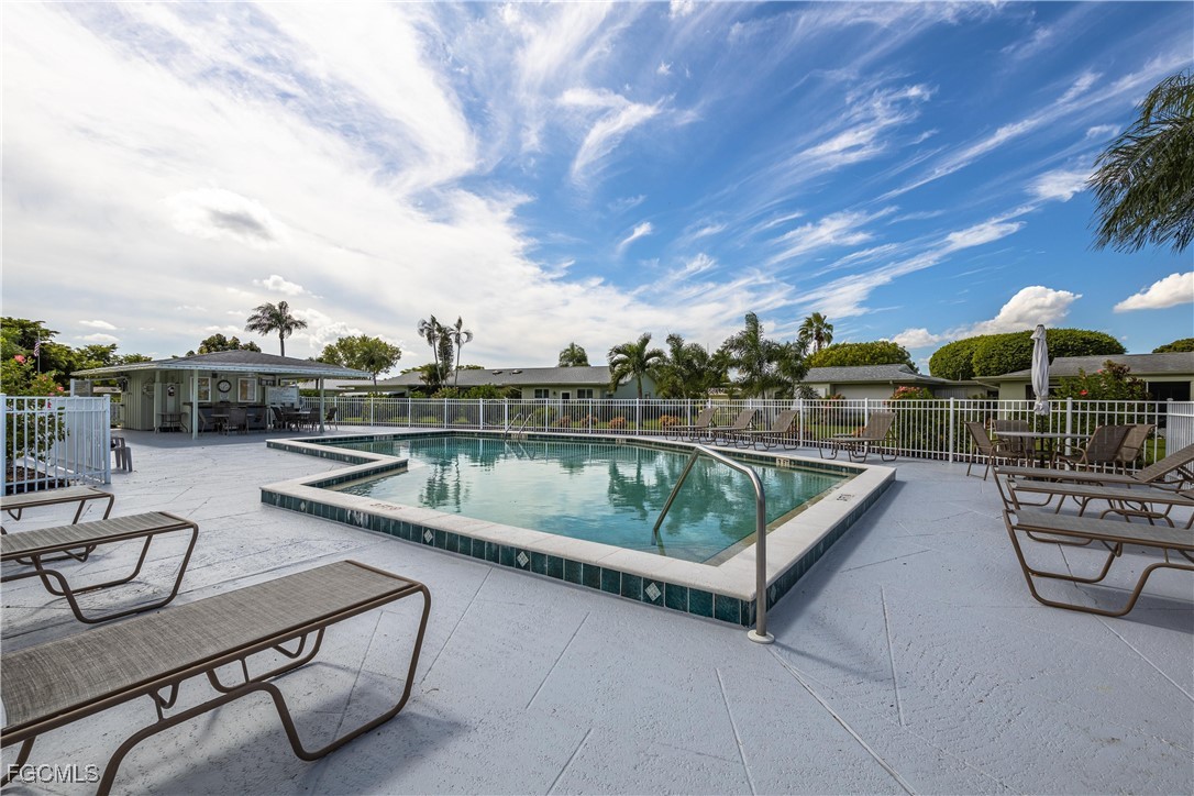 2 Bed Attached for Sale in Fort Myers, photo 32