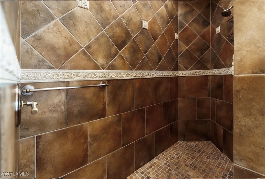 3 Bed Pool Home for Sale in Naples, photo 32
