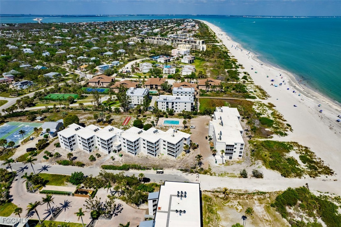 2 Bed Waterfront Home for Sale in Sanibel, photo 32