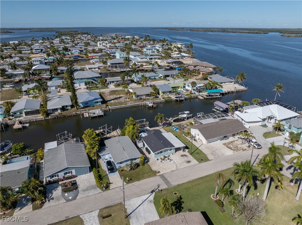 2 Bed Waterfront Home for Sale in Matlacha, FL, $339,000 — photo 32