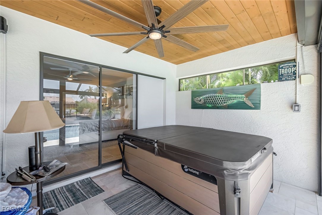 3 Bed Pool Home for Sale in Palm Acres, photo 32