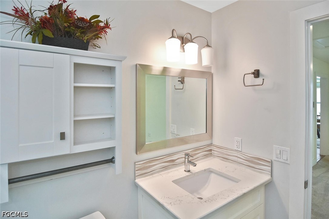2 Bed Waterfront Home for Sale in Fort Myers, photo 32
