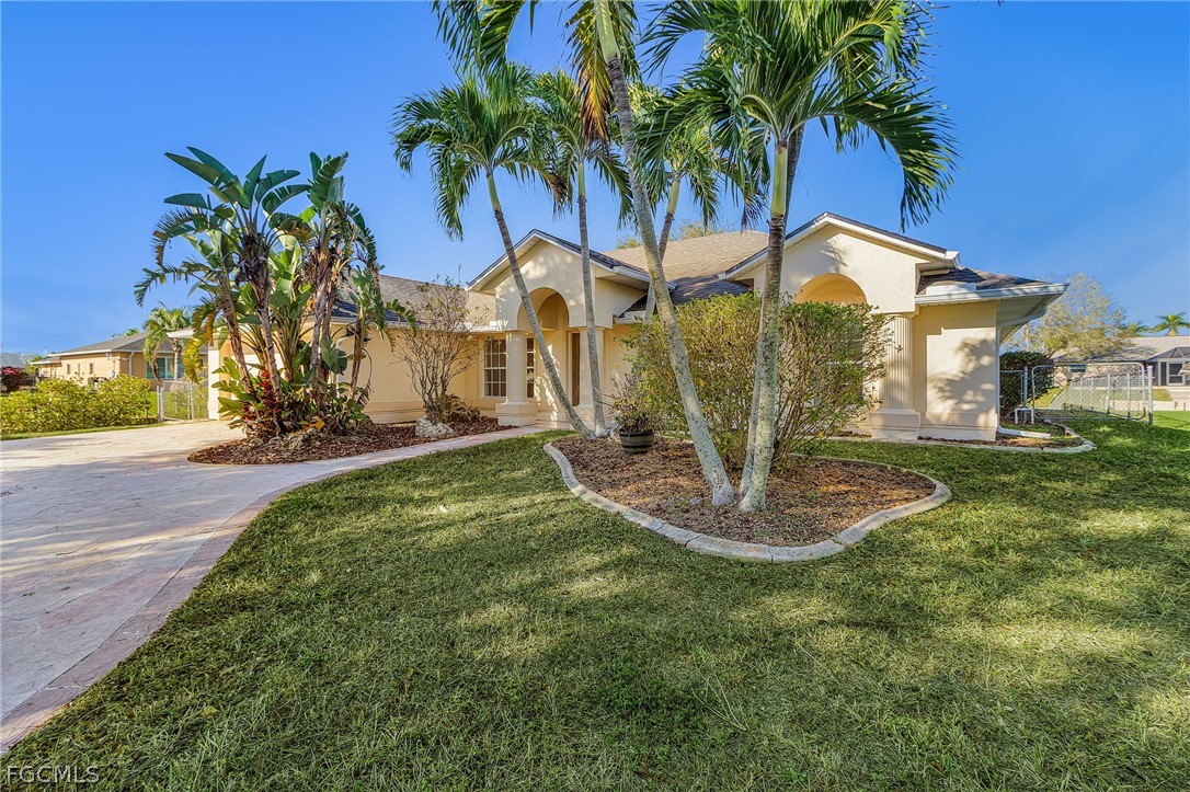 3 Bed Pool Home for Sale in Cape Coral, photo 32