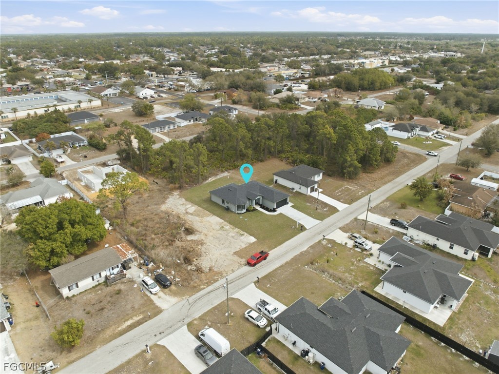 3 Bed SingleFamilyResidence for Sale in Lehigh Acres, photo 32