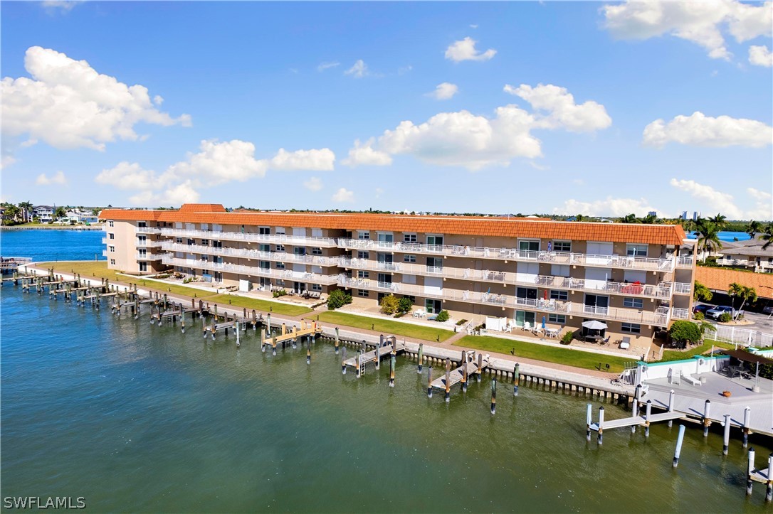 2 Bed Waterfront Home for Sale in Marco Island, photo 32