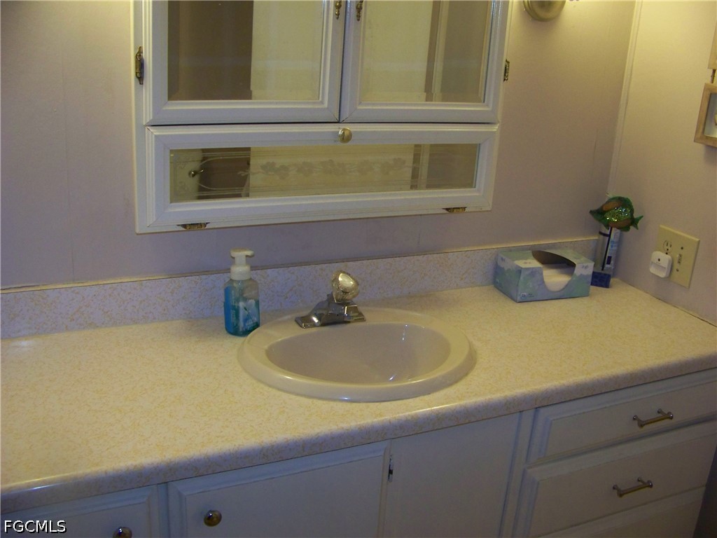 2 Bed ManufacturedHome for Sale in Carriage Village, photo 32