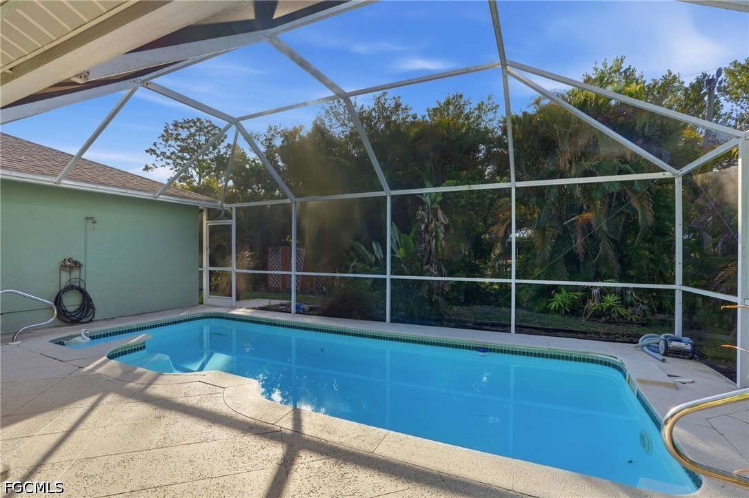 3 Bed Pool Home for Sale in San Carlos Park, photo 32