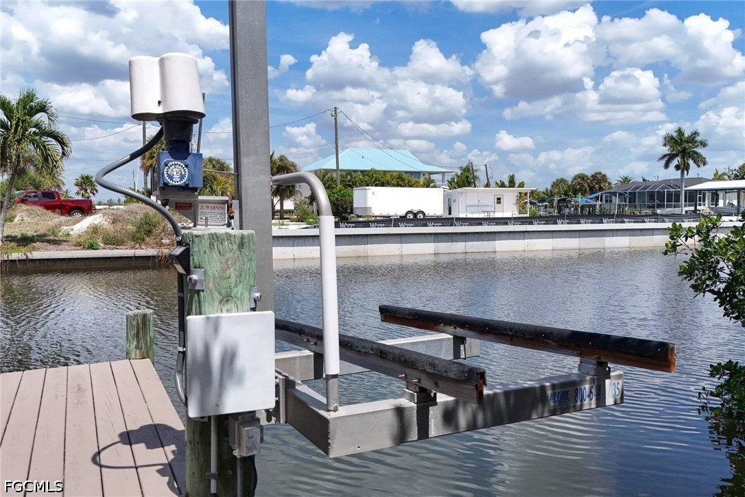 3 Bed Waterfront Home for Sale in Buttonwood Key, FL — photo 32
