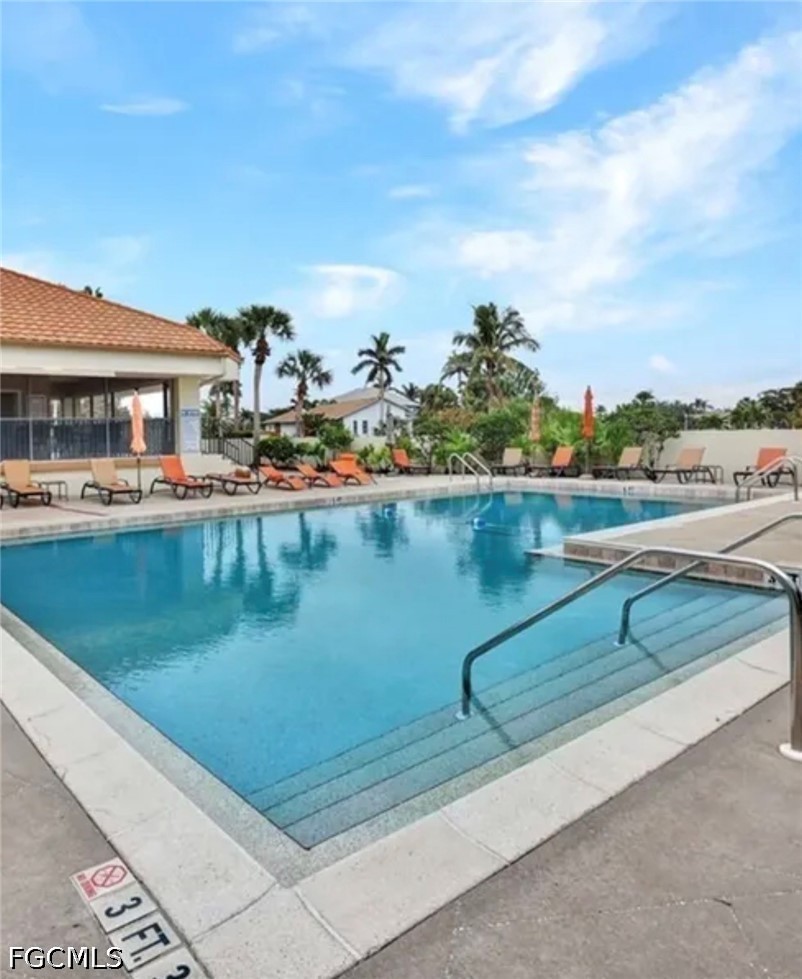 2 Bed Waterfront Home for Sale in Fort Myers, photo 32