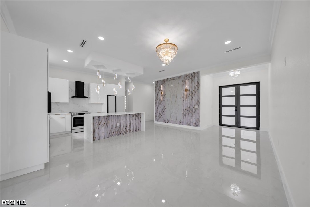 4 Bed SingleFamilyResidence for Sale in Lehigh Acres, photo 32