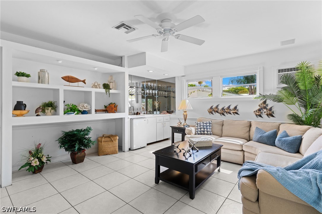 3 Bed SingleFamilyResidence for Sale in Naples, photo 32