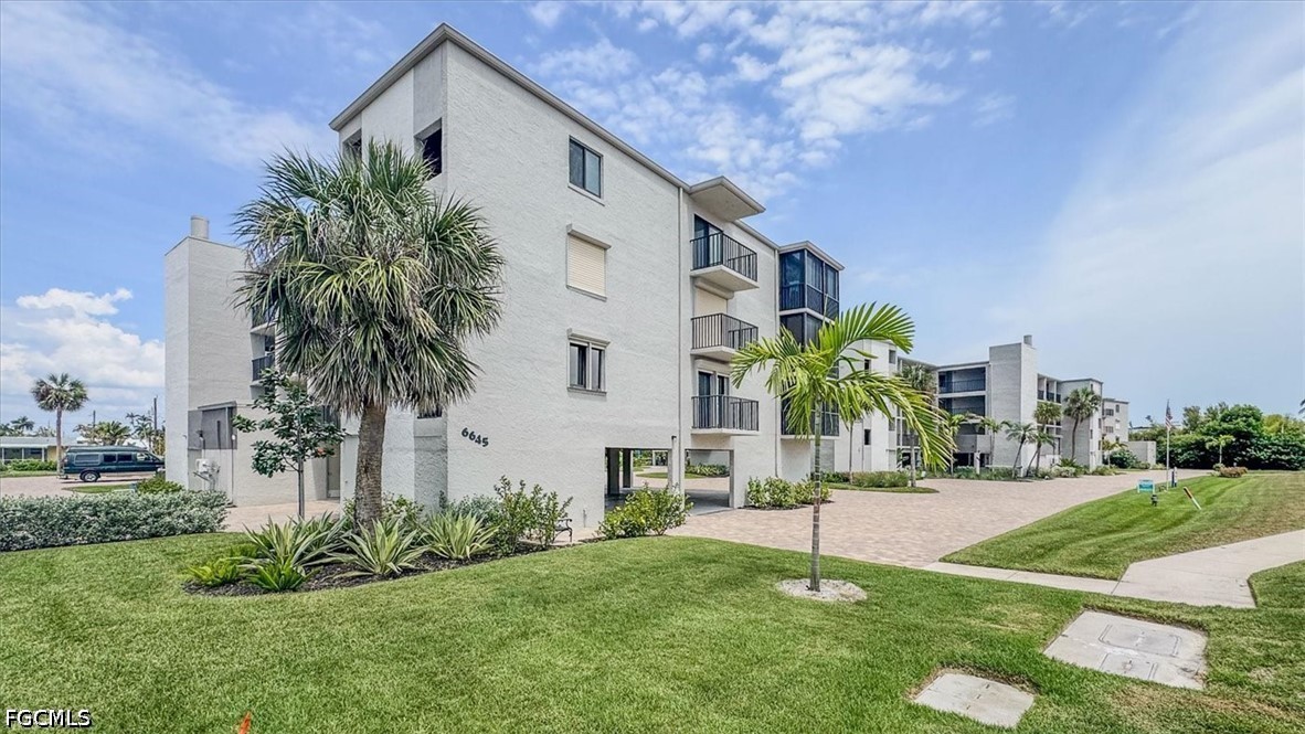 2 Bed Condominium for Sale in Fort Myers Beach, FL, $299,000 — photo 32