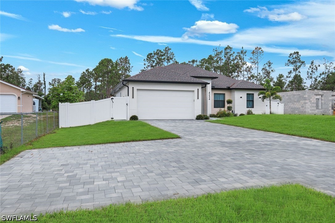 4 Bed SingleFamilyResidence for Sale in Naples, FL, $580,000 — photo 32