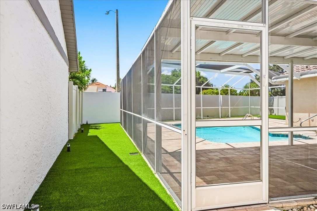 3 Bed Pool Home for Sale in Moon Lake, photo 32