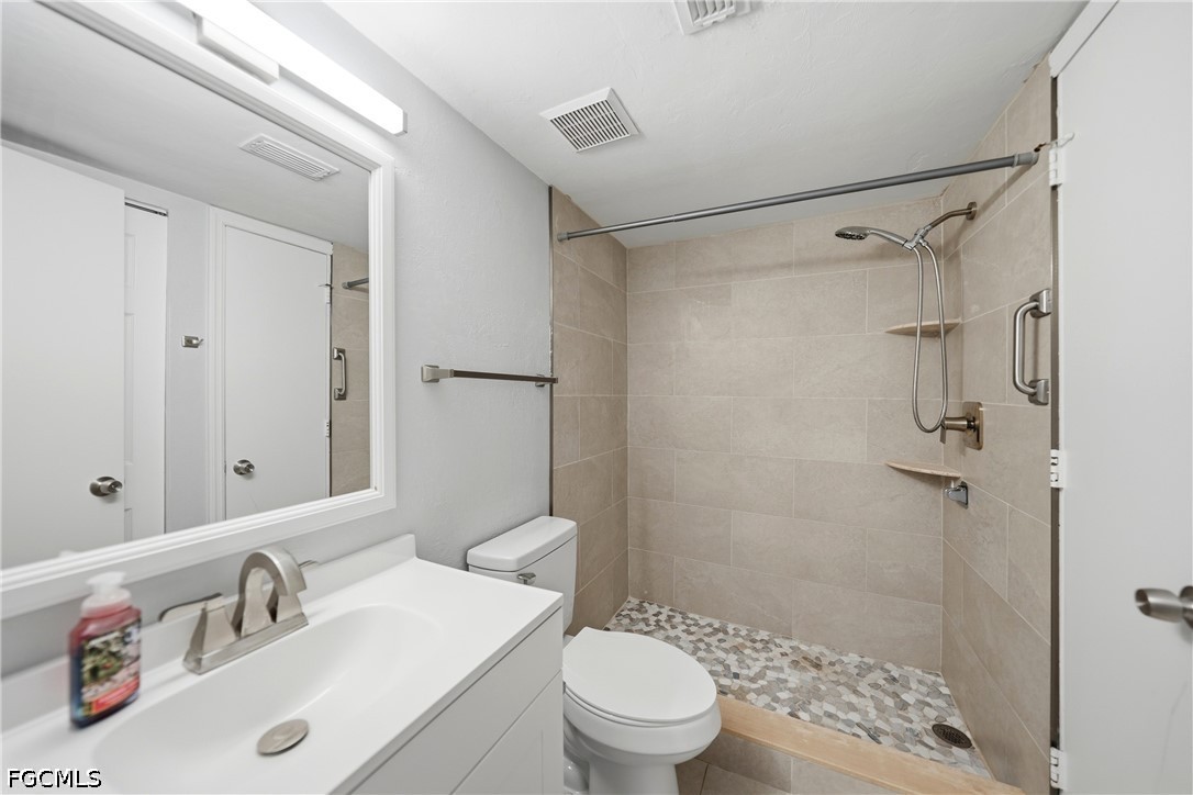 2 Bed Condominium for Sale in Westchester, photo 32