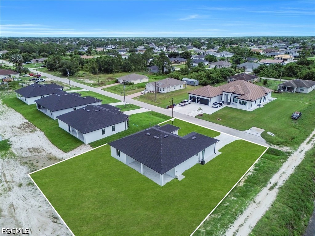 3 Bed SingleFamilyResidence for Sale in Lehigh Acres, FL — photo 32