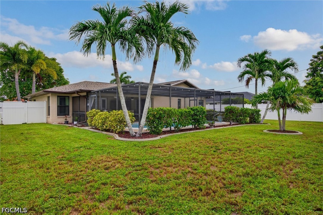 3 Bed Pool Home for Sale in Cape Coral, photo 32