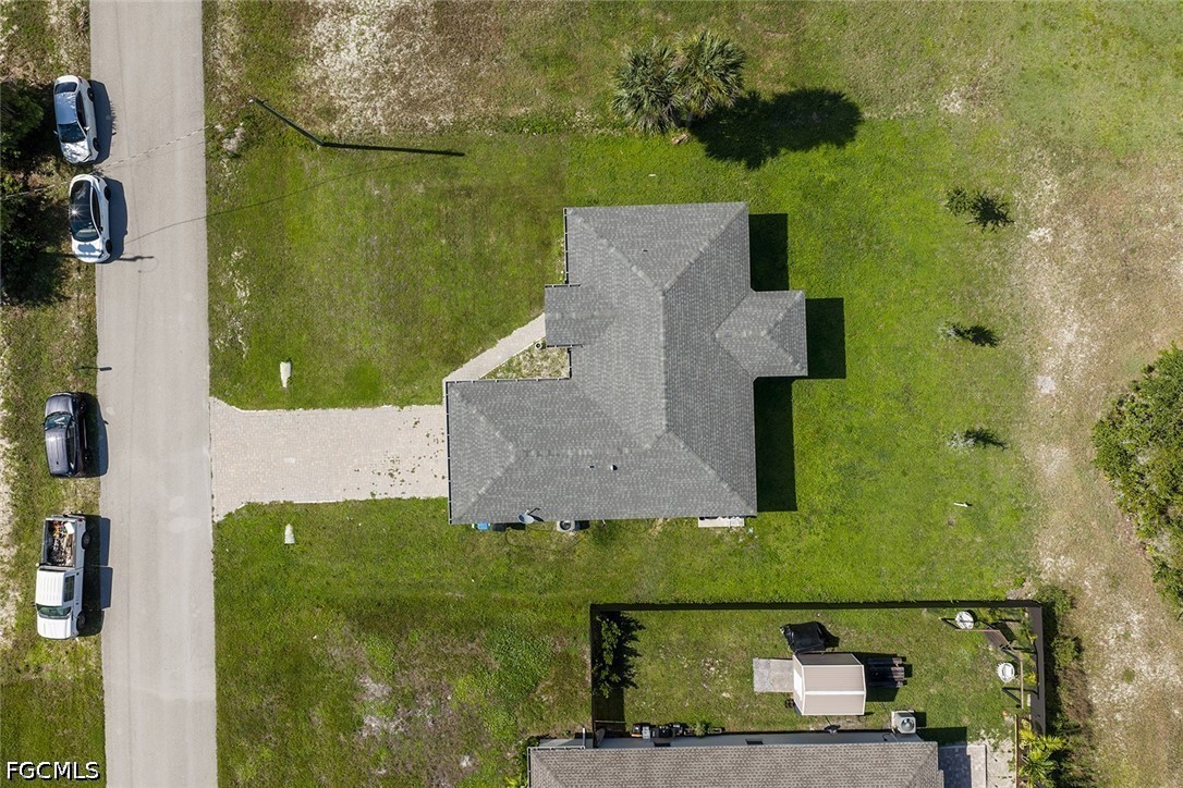 3 Bed SingleFamilyResidence for Sale in Cape Coral, photo 32