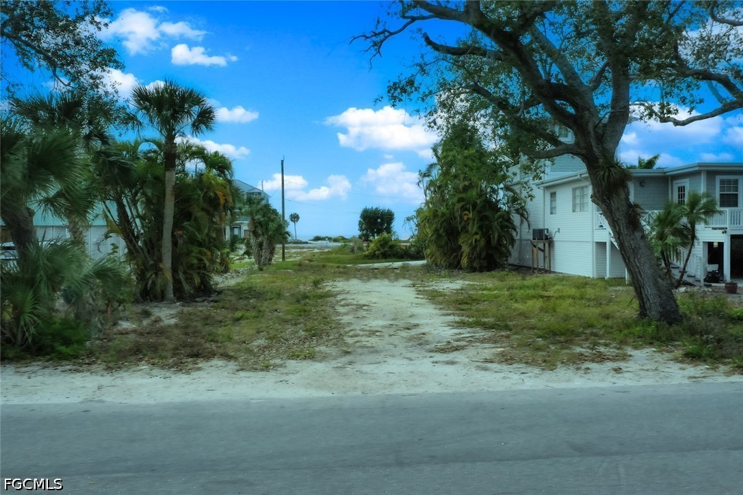 Residential for Sale in Mcphie Park, FL — photo 32