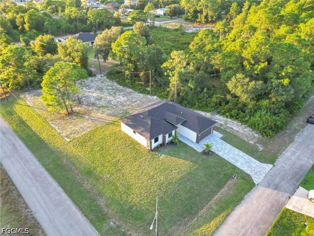 3 Bed SingleFamilyResidence for Sale in Lehigh Acres, FL — photo 32