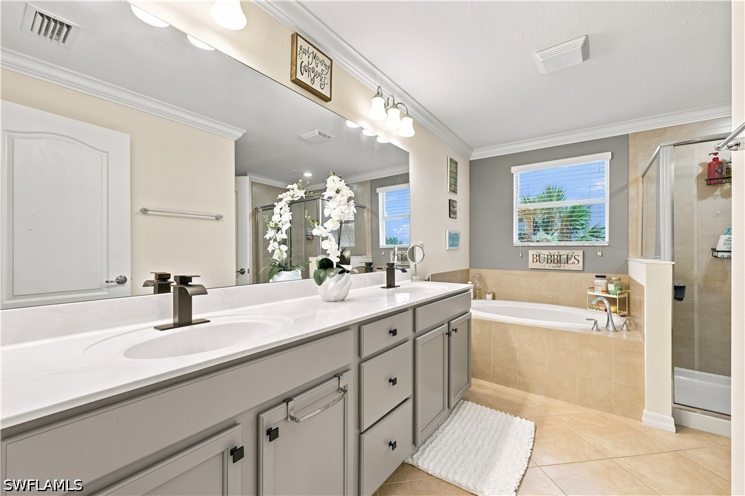 4 Bed Waterfront Home for Sale in Naples, FL, $649,999 — photo 32