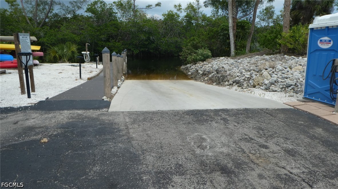 2 Bed Condominium for Sale in Fort Myers, FL, $3,000 — photo 32