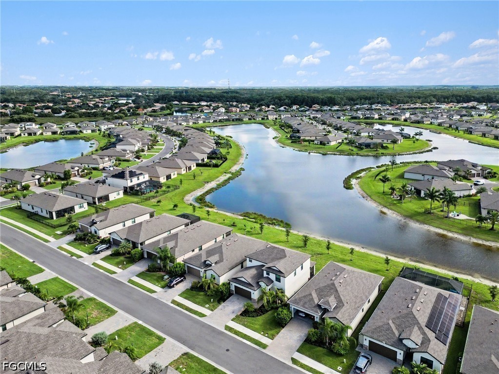 4 Bed SingleFamilyResidence for Sale in Portico, FL — photo 32