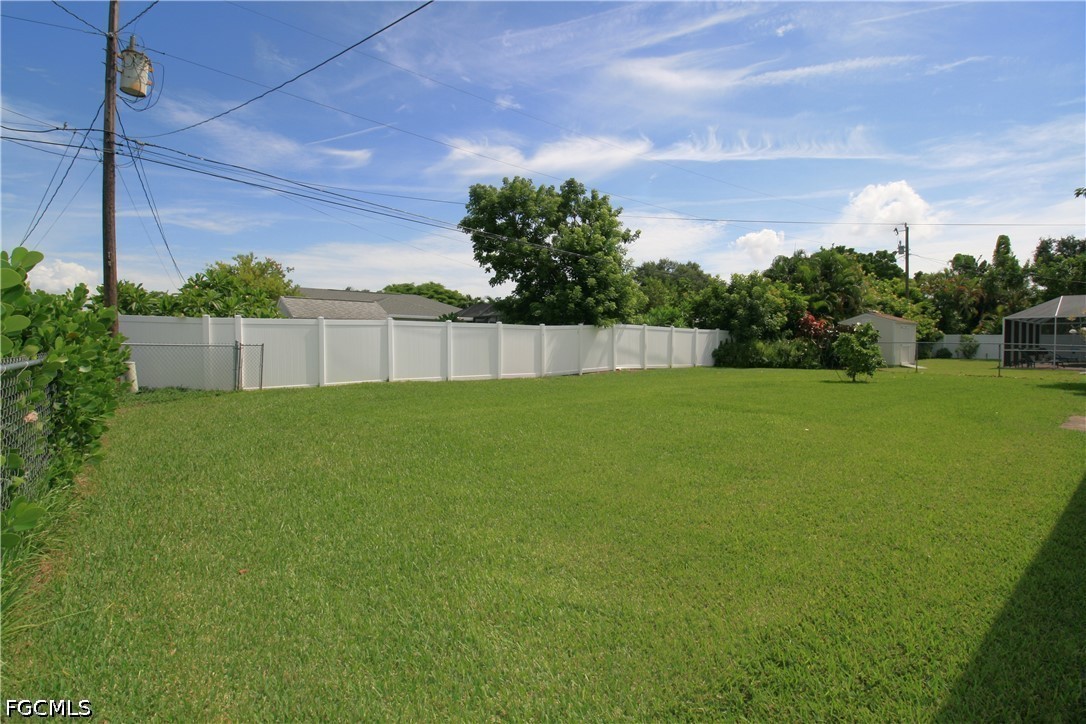 3 Bed SingleFamilyResidence for Sale in Cape Coral, FL — photo 32