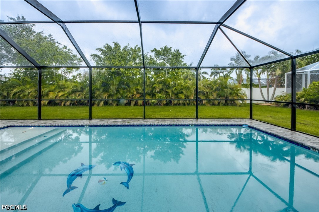 3 Bed Pool Home for Sale in Cape Coral, photo 32
