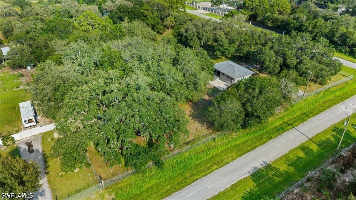 2 Bed SingleFamilyResidence for Sale in Clewiston, FL — photo 32
