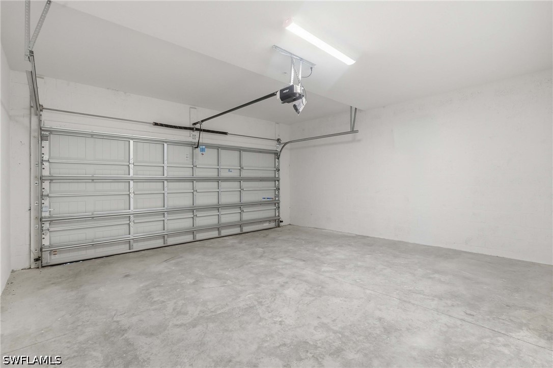 3 Bed Condominium for Sale in Webbs Reserve, FL, $2,500 — photo 32