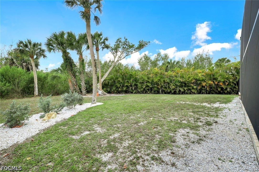 3 Bed Pool Home for Sale in Metes And Bounds, FL, $18,000 — photo 32