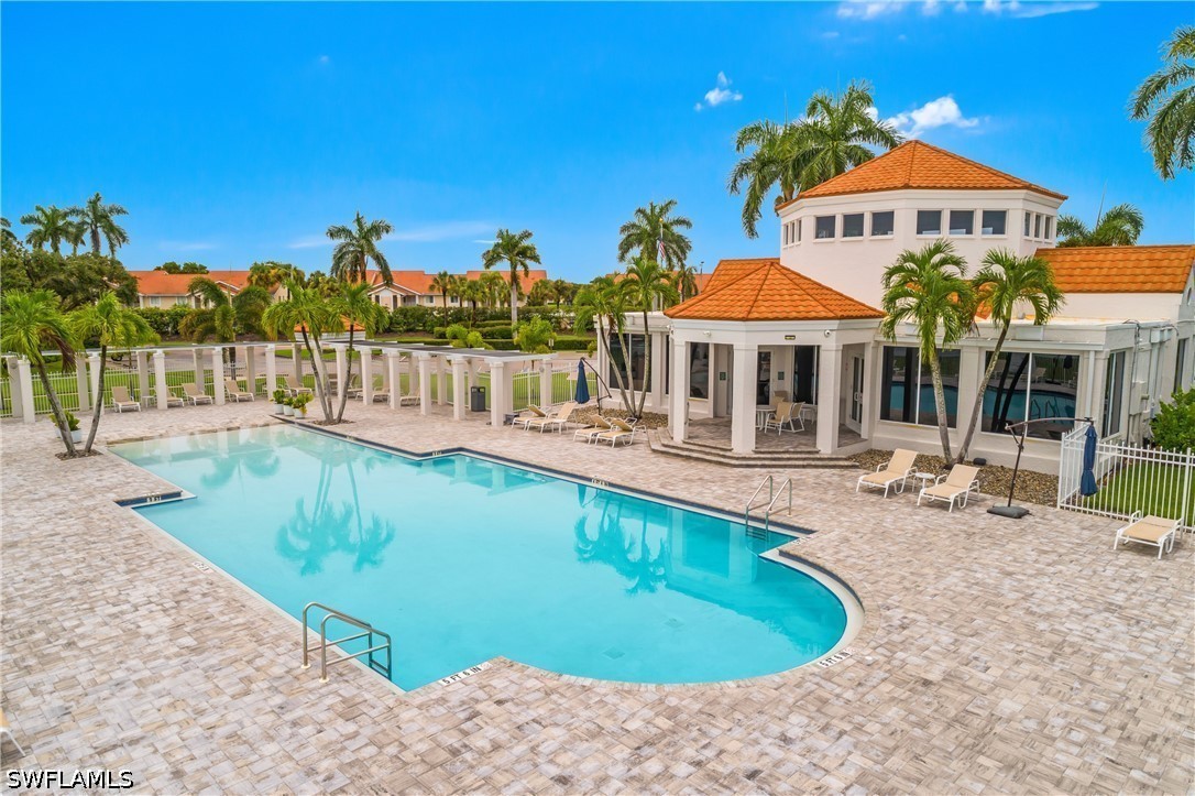 2 Bed Condominium for Sale in Naples, FL, $359,000 — photo 32