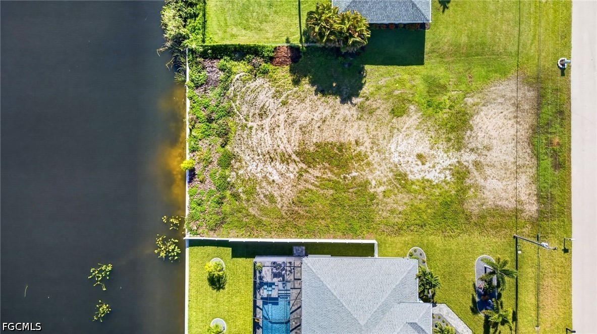 Waterfront Home for Sale in Cape Coral, photo 32