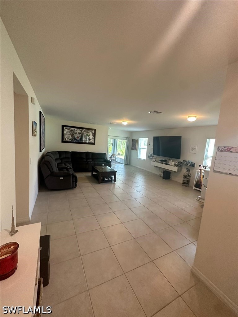 3 Bed SingleFamilyResidence for Sale in Naples, FL, $3,100 — photo 32