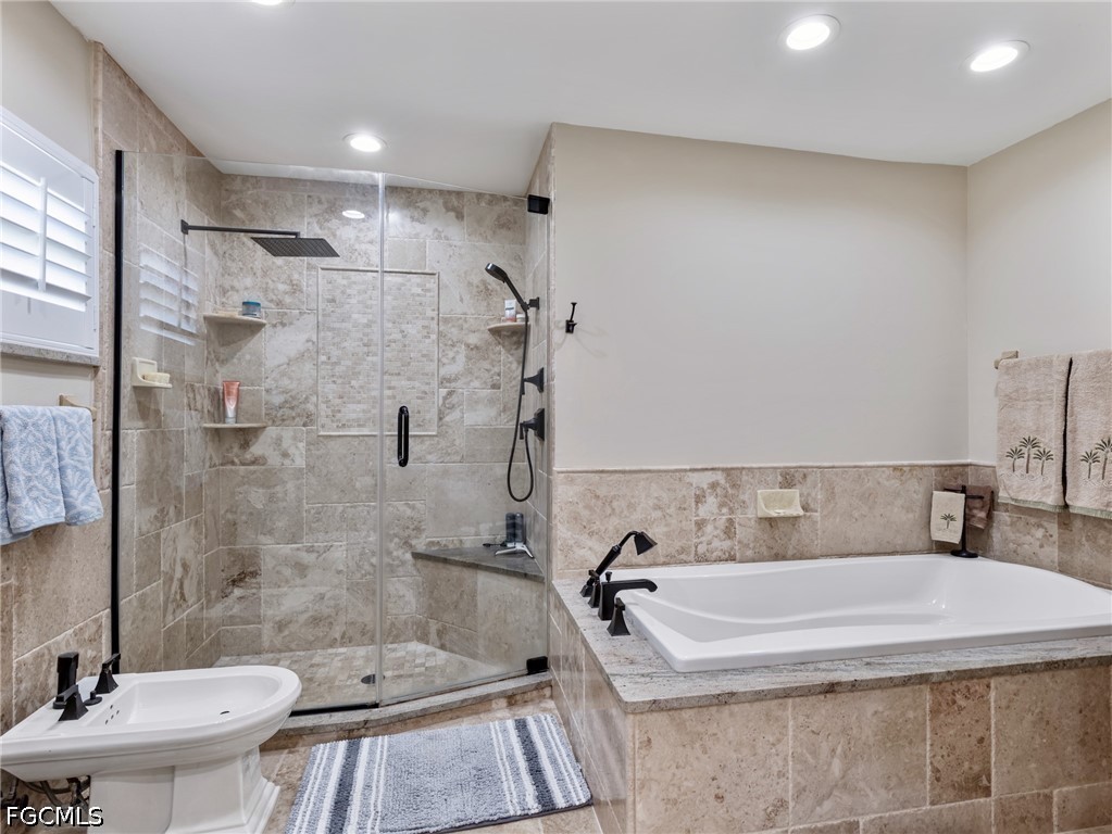 3 Bed Pool Home for Sale in Palm Acres, photo 32