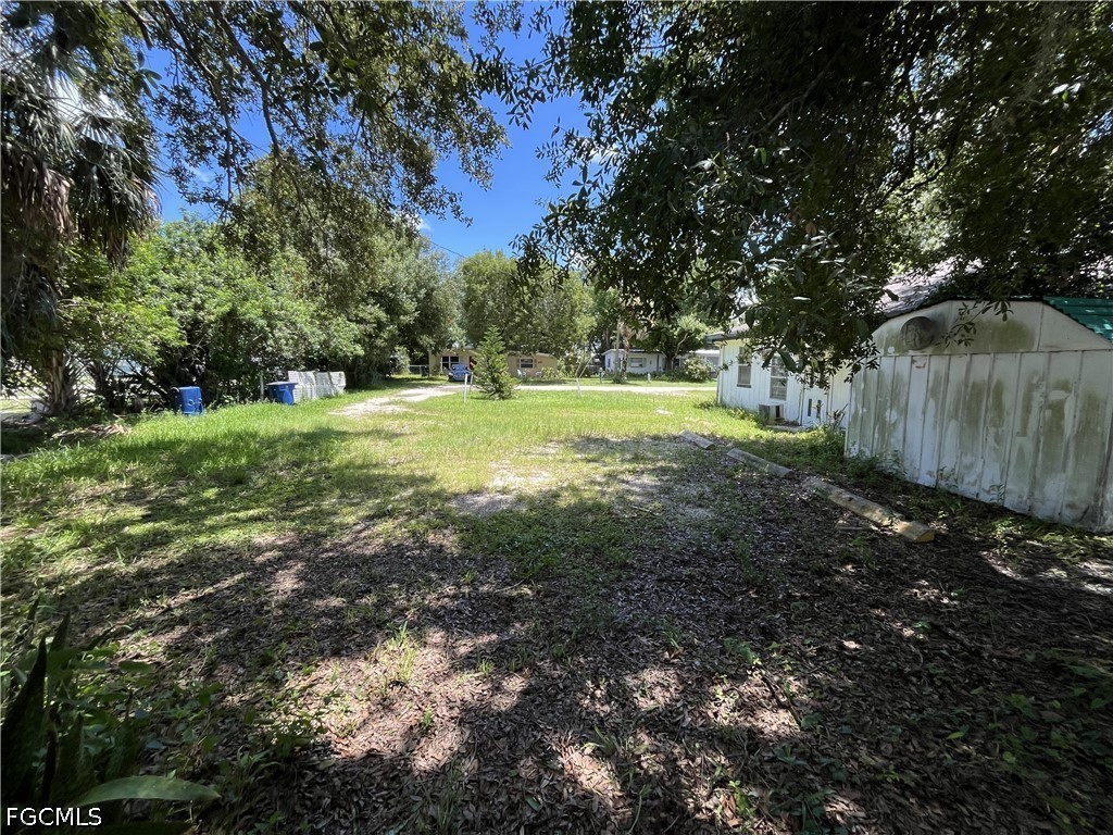 5 Bed Quadruplex for Sale in North Fort Myers, photo 32