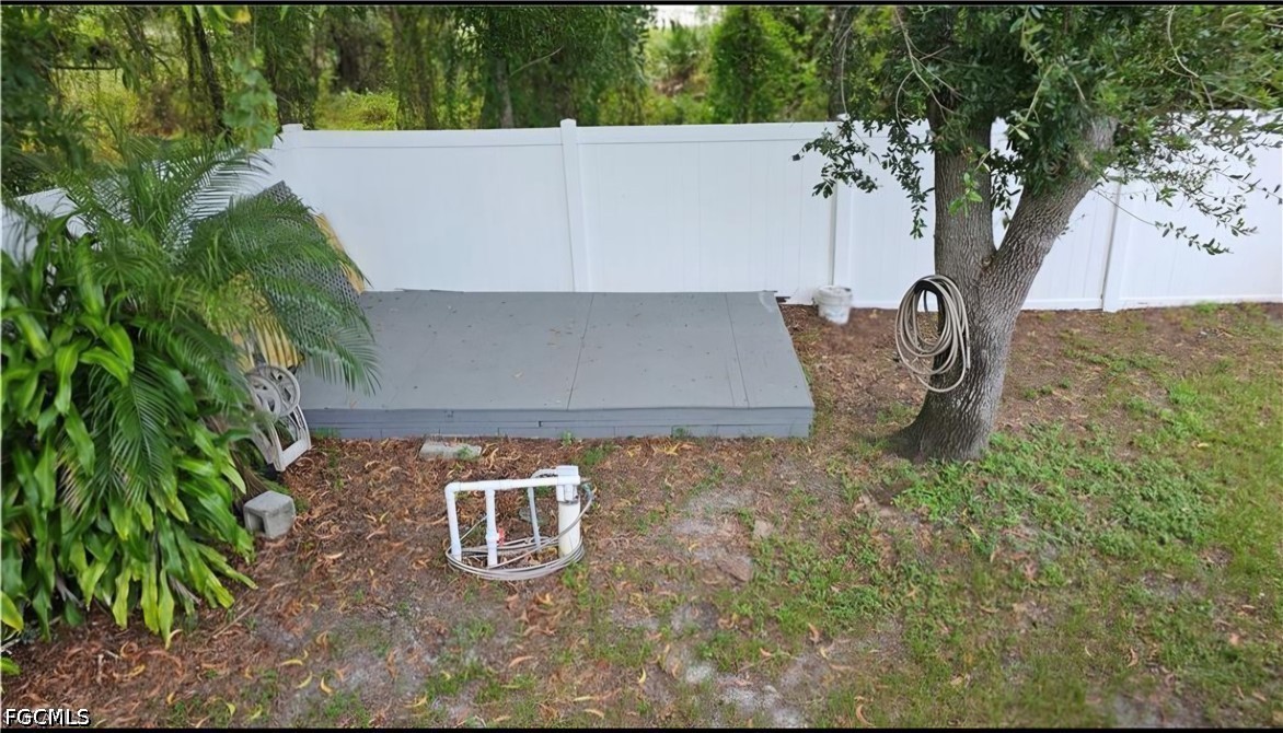 3 Bed Pool Home for Sale in Mirror Lakes, photo 32