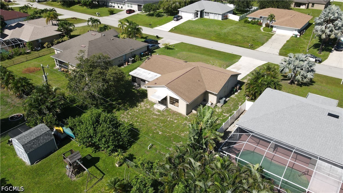 2 Bed SingleFamilyResidence for Sale in Cape Coral, photo 32