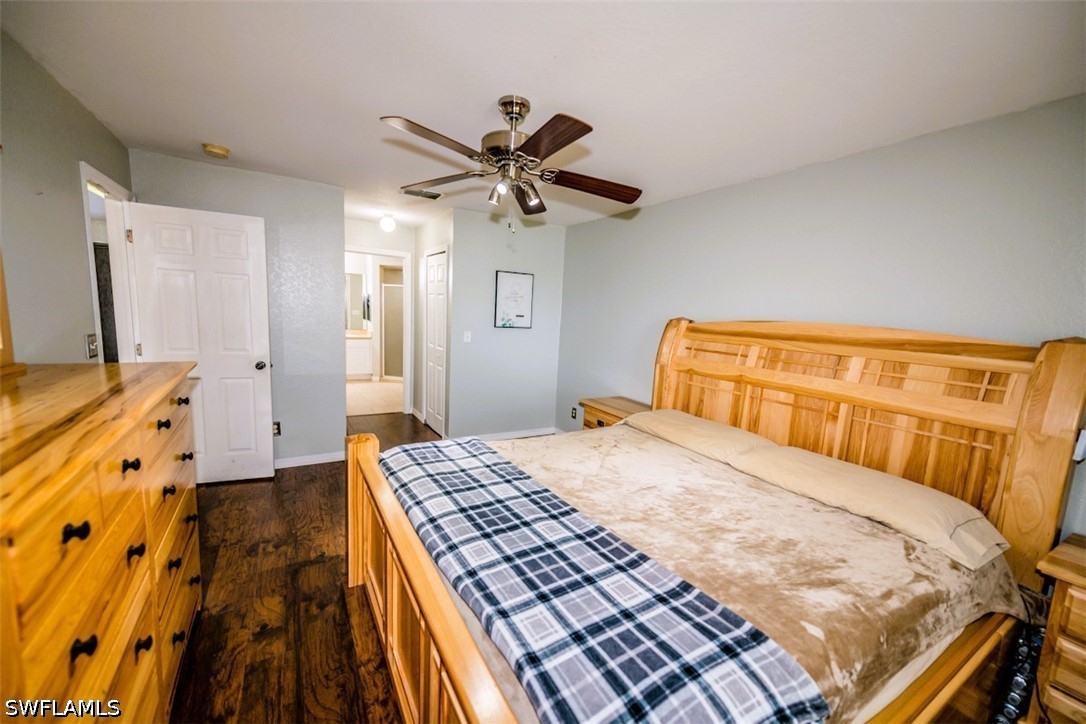 4 Bed SingleFamilyResidence for Sale in Cape Coral, photo 32