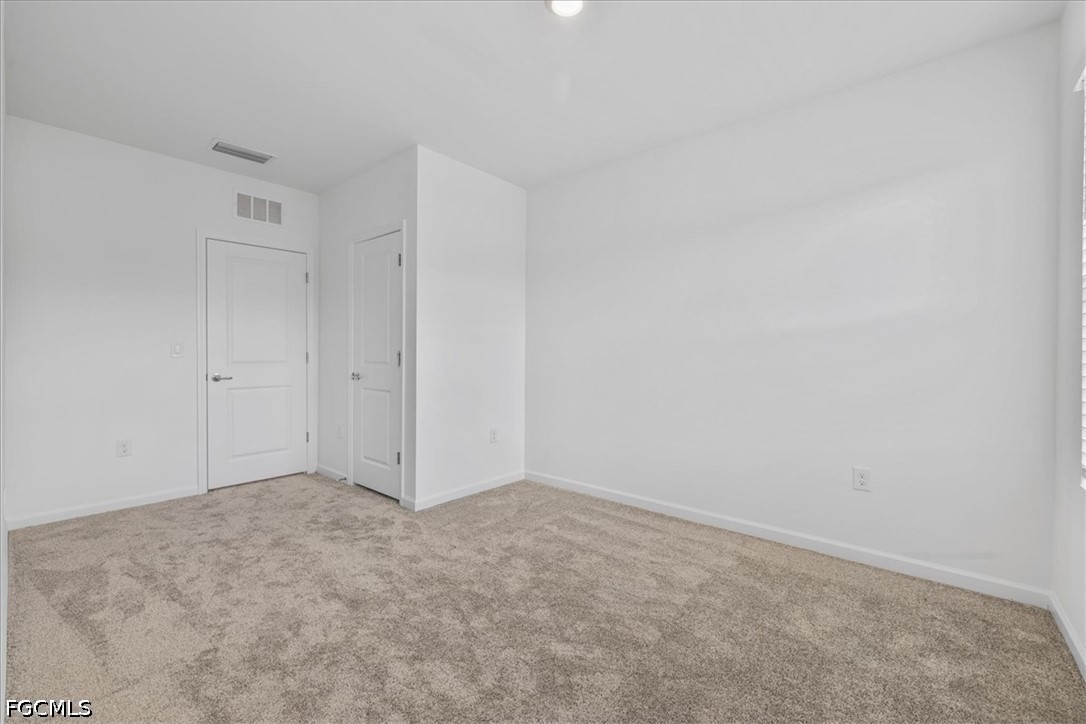 3 Bed SingleFamilyResidence for Sale in Cape Coral, photo 32