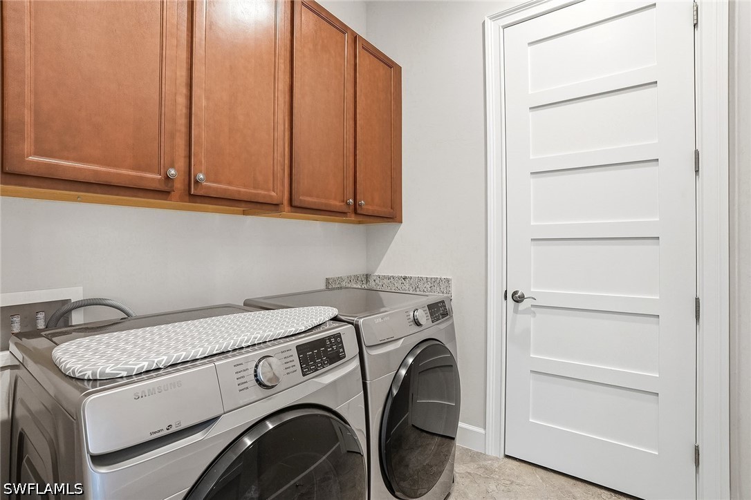 2 Bed Waterfront Home for Sale in Naples, photo 32