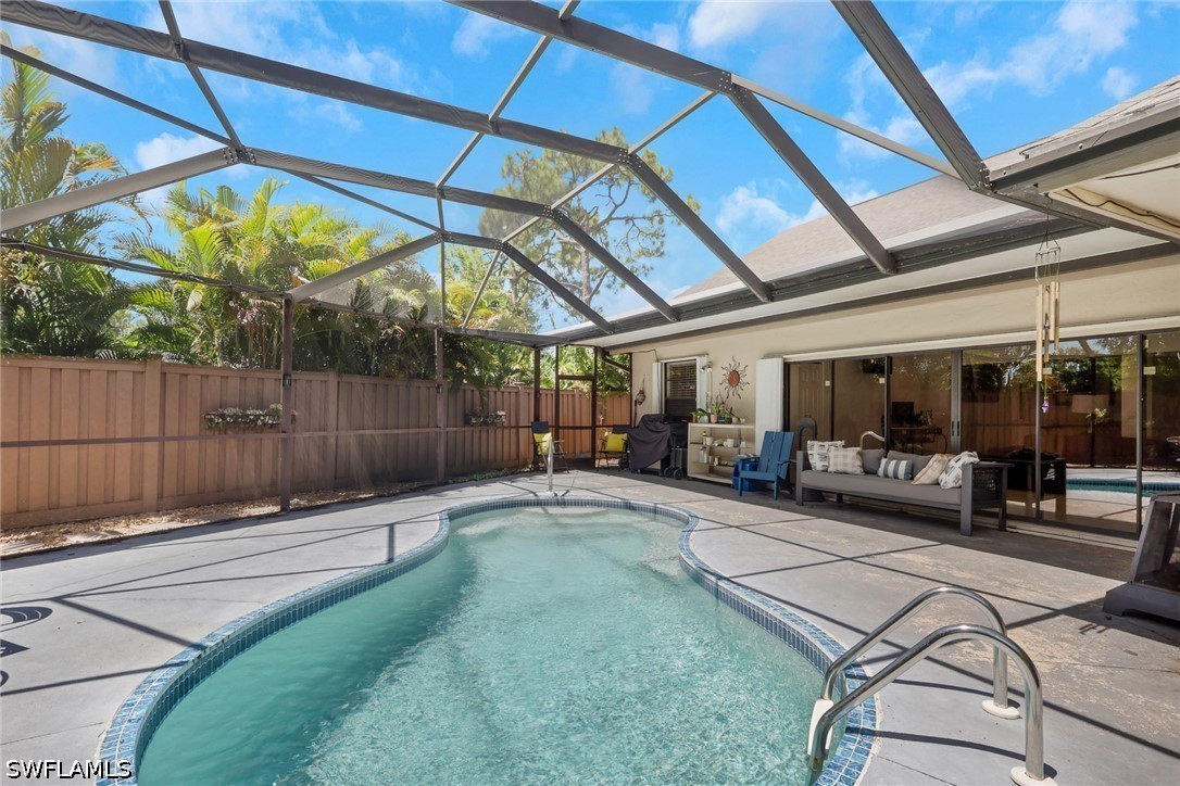 3 Bed Pool Home for Sale in Kings Lake, photo 32