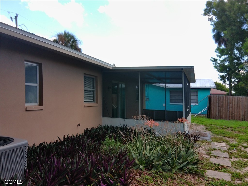 2 Bed Waterfront Home for Sale in Tropic Isles, photo 32