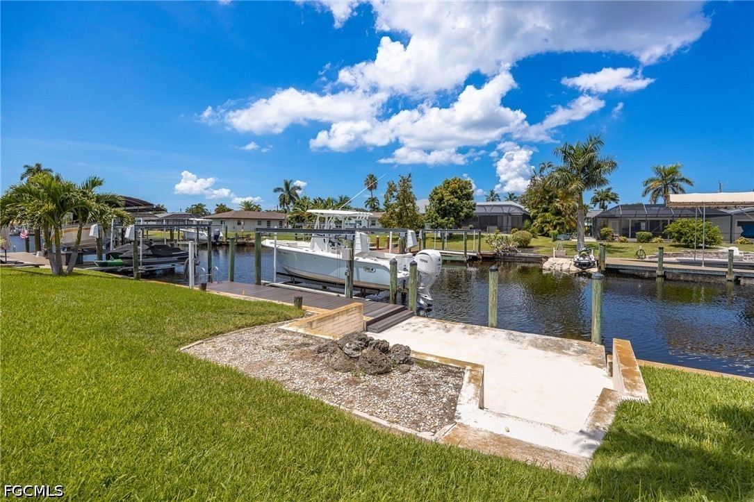 3 Bed Waterfront Home for Sale in Cape Coral, photo 32