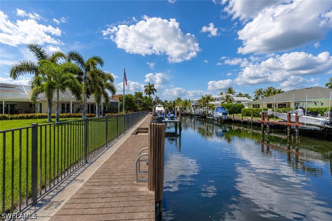 3 Bed Pool Home for Sale in Royal Harbor, photo 32