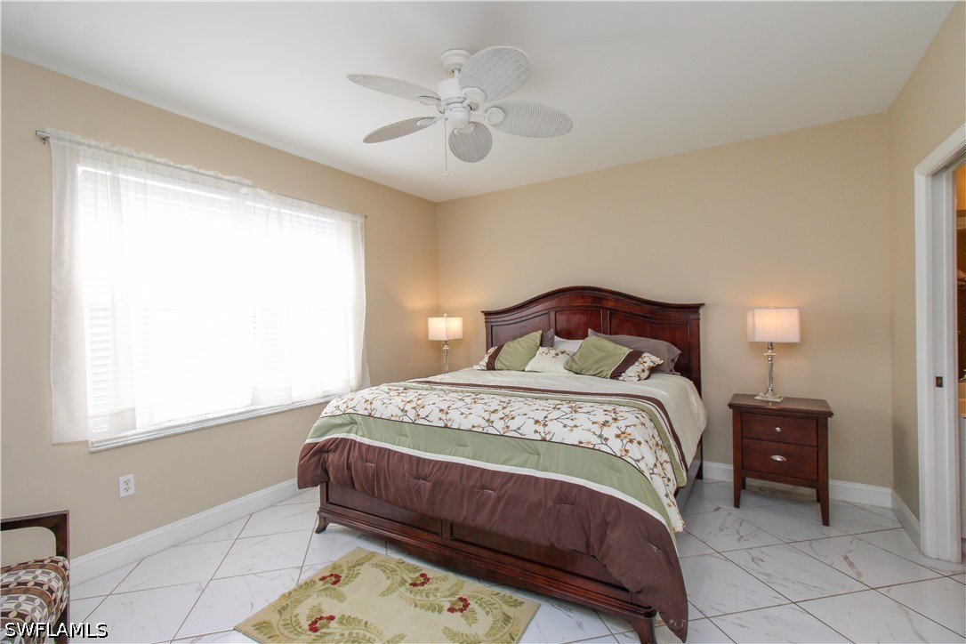 3 Bed Condominium for Sale in Vanderbilt Villas, photo 32